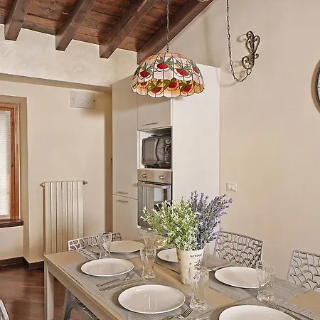 La Finestra Sul Apartment